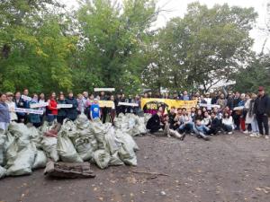 100 мешков мусора собрали в Караганде в рамах акции «Всемирный день чистоты»